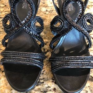 Kenneth Cole Reaction pumps